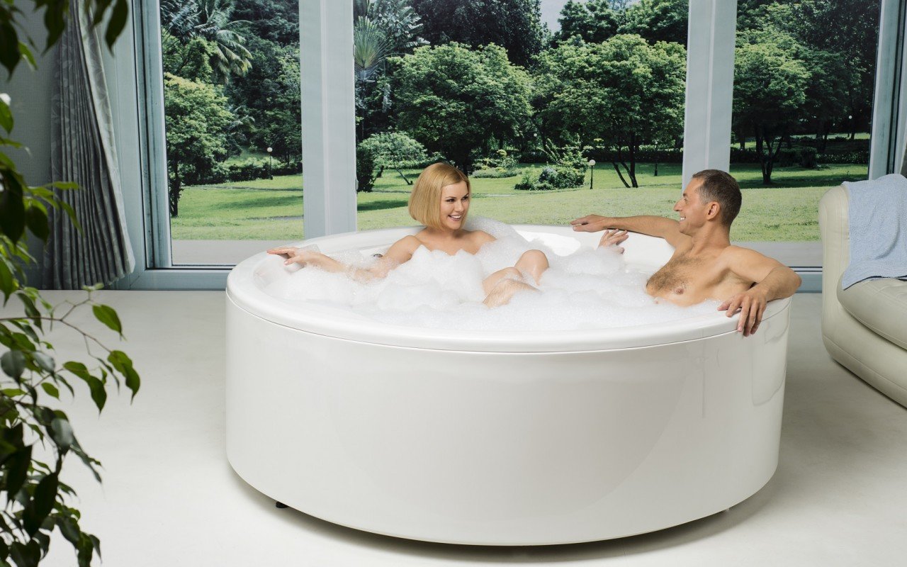 Allegra Round Freestanding Bathtub 3