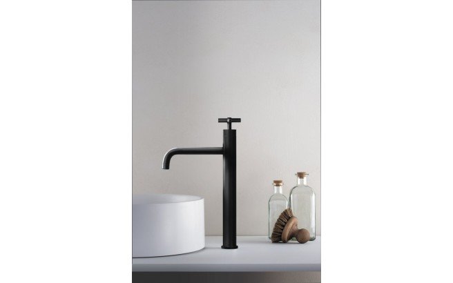 Aquatica Celine 10 Sink Faucet (SKU 222) Black 01 (web)